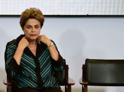 Esta demanda complicará aún más la situación de Rousseff, quien está a punto de ser sometida a un juicio parlamentario. AFP / A. Anholete