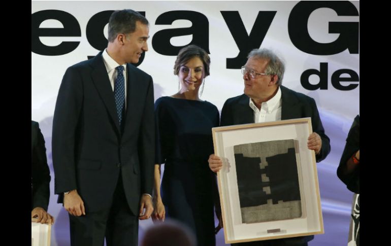 El premio por Trayectoria Profesional lo recibió el fundador y director del diario Gazeta Wyborca, de Polonia, Adam Michnik. EFE / J. Lizón