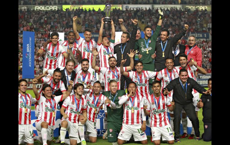 Jugadores del Necaxa celebran el campeonato del Clausura 2016 de Ascenso MX. MEXSPORT / A. García