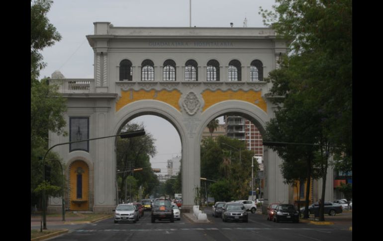 El monumento fue erigido en 1942 como entrada a la ciudad. EL INFORMADOR / R. Tamayo