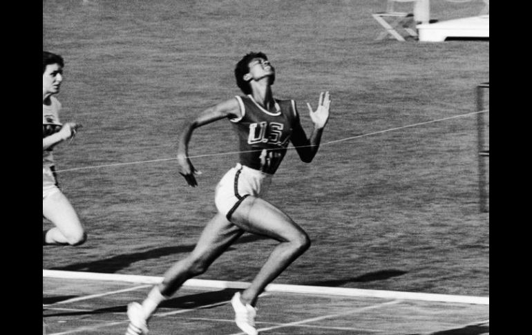 Los logros deportivos de Wilma terminarían en 1961, con la coronación como campeona mundial de 100 metros planos en Stuttgart. MEXSPORT /