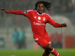 Renato Sanches, de 18 años, es uno de los traspasos más elevados de la historia del Benfica. AFP / ARCHIVO