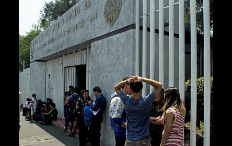 Los paristas manifiestan que se debe hacer otra votación en la que participe la mayoría de los estudiantes. SUN / ARCHIVO