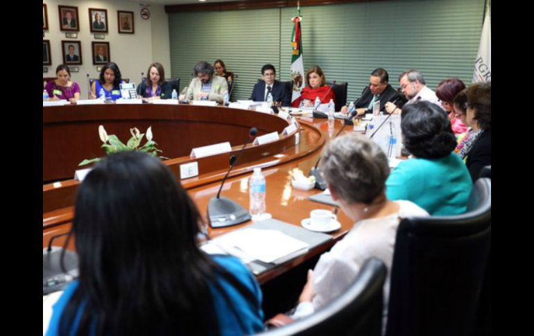 El encuentro se realizó este miércoles en las instalaciones de la dependencia. TWITTER / @ArelyGomezGlz