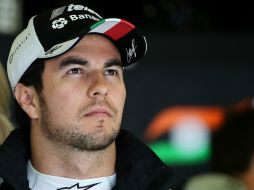 El piloto mexicano Sergio Pérez estará ausente de las prácticas libres de Fórmula Uno. AP / ARCHIVO