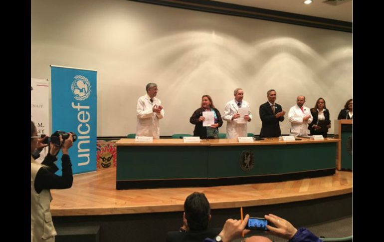 Isabel Crowley, durante la ceremonia de firma de convenio con el Hospital Infantil de México ''Federico Gómez''. TWITTER / @UNICEFMexico