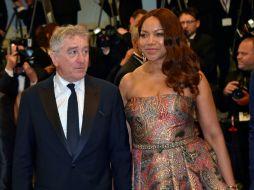 Robert de Niro se muestra emocionado junto a su esposa Grace Hightower. AFP / L. Venance