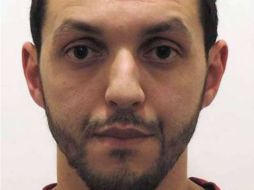 Según los elementos de la investigación, Mohamed Abrini era el 'hombre del sombrero' en el aeropuerto de Bruselas. ESPECIAL /