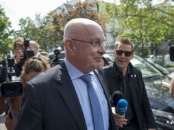 Van Praag, actual líder de la federación holandesa, fue candidato a la presidencia de la FIFA el año pasado. AP / G. Kefalas