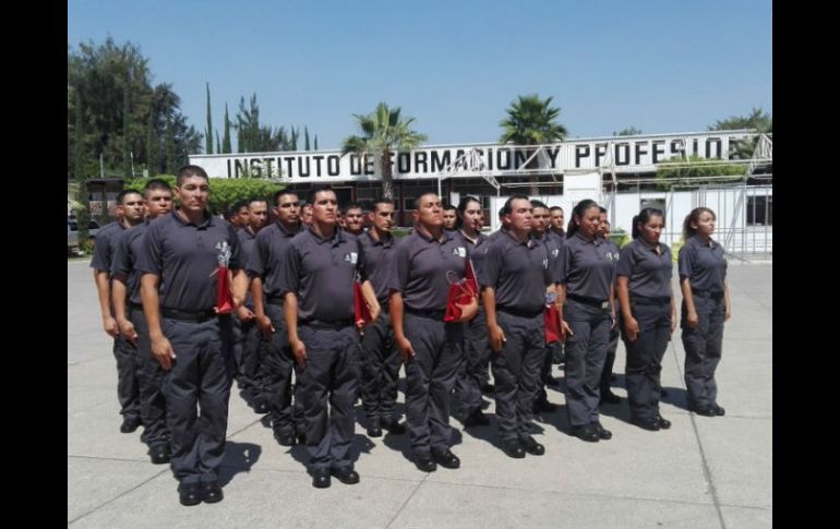 Los elementos recibieron 965 horas de clases en las cuales adquirieron conocimientos y entrenamiento. TWITTER / @ealmaguerr