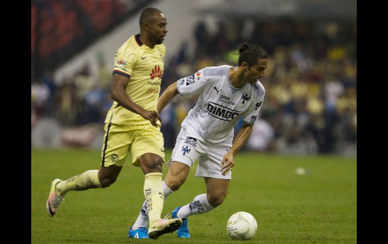 El experimentado delantero de Monterrey, Aldo de Nigris reconoce fallas personales en el encuentro de anoche. MEXSPORT / B. Maldonado