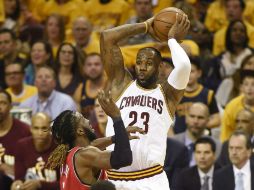 LeBron James terminó con 23 puntos, 11 rebotes y 11 asistencias. AP / F. Gunn