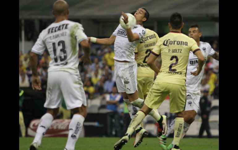 En el partido de ida de las semifinales, América se llevó el triunfo por 1-0, lo cual deben cuidar en el juego de vuelta. SUN / A. Salinas