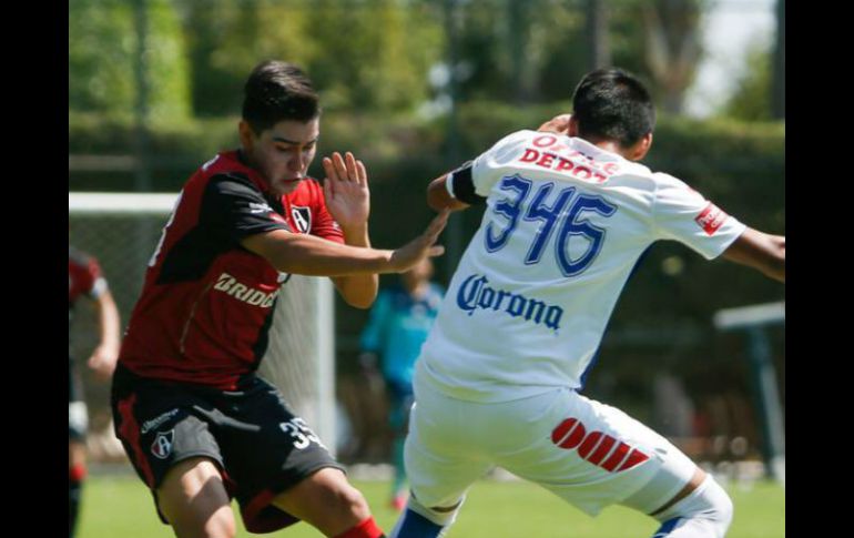 Pachuca le repitió la dosis de goles al ''Zorro'', pues en dos minutos aprovechó errores en la defensa para darle vuelta al marcador. TWITTER / @atlasfc