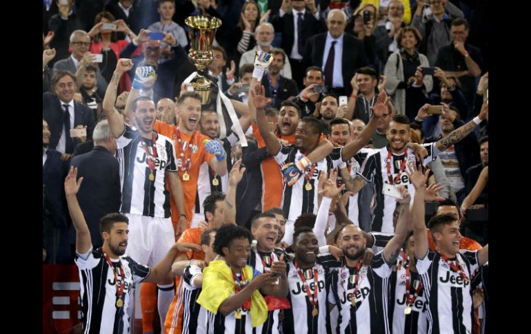 Juventus de Turín es el primer equipo italiano en lograr el doblete Serie A-Copa en dos temporadas consecutivas. AP / A. Medichini