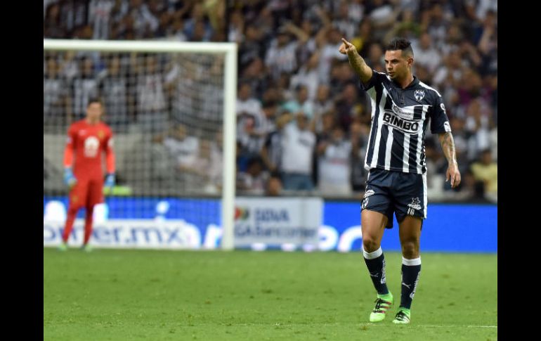 Cardona anotó el penal que le dio el triunfo al Monterey. EFE / M. Sierra