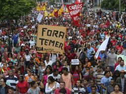 Los organizadores estiman que unas dos mil personas participaron en la protesta. EFE / S. Moreira