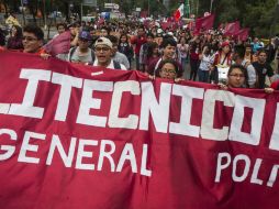 Los estudiantes en paro han realizado la entrega de varios planteles. SUN / ARCHIVO