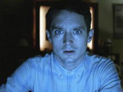 Elijah Wood afirma que los comentarios que hizo al reportero fueron sobre un documental que había visto recientemente. TWITTER / @elijahwood