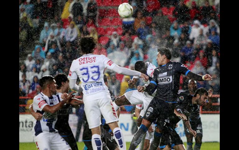 Se espera un atractivo encuentro, donde ambos cuadros saldrán a ''morir'' en la cancha para alcanzar el campeonato. SUN / ARCHIVO