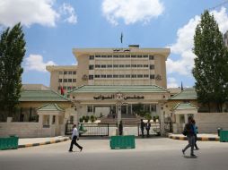 Edificio del Parlamento jordano. En septiembre u octubre se llevarán a cabo comicios para elegir a los nuevos legisladores. EFE / J. Nasrallah