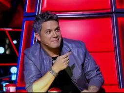 Alejandro Sanz lanza varios comentarios de burla para el cantante de música urbana. TWITTER / @LaVozMexico