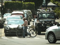 La iniciativa busca crear un impuesto a dueños de vehículos que sería destinado a mejorar el transporte. EL INFORMADOR / ARCHIVO