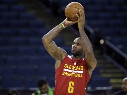 LeBron James buscará un título que se le ha negado a Cleveland. AP / M.Sánchez