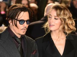 Amber Heard solicitó el divorcio alegando violencia por parte de Johnny Depp. AFP / ARCHIVO