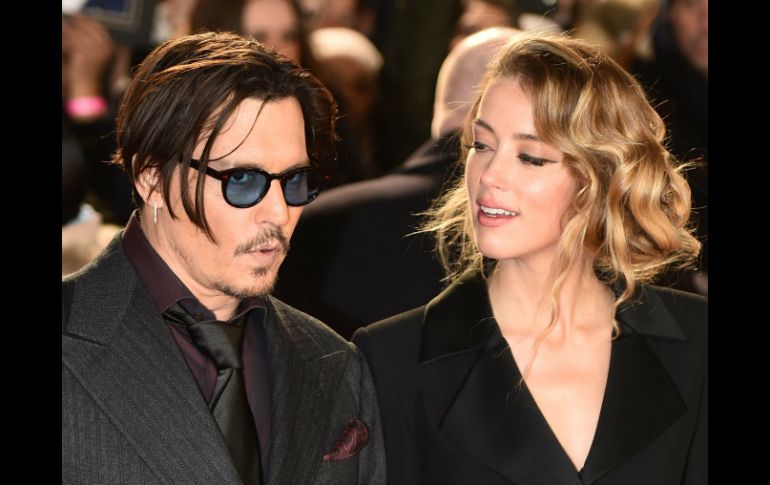 Amber Heard solicitó el divorcio alegando violencia por parte de Johnny Depp. AFP / ARCHIVO