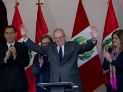 Kuczynski declara que deben esperar los resultados finales, aunque todas las actas ya fueron procesadas. AP / S. Izquierdo