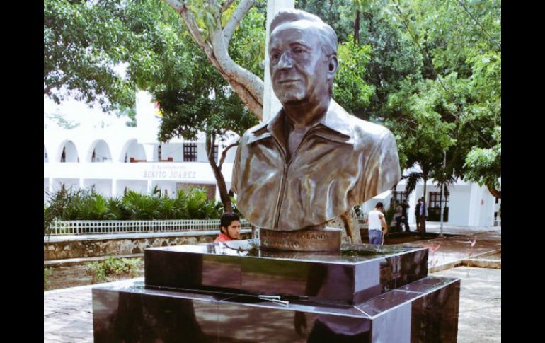 El busto forma parte del proyecto de un corredor cultural en dicha arteria y en las inmediaciones del Palacio Municipal. TWITTER / @VivoEnCancun