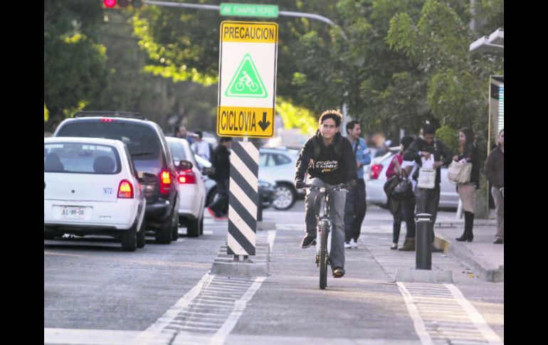 La Ciudad de México fue la primera metrópoli del país en contar con un Manual del Ciclista Urbano en 2011. EL INFORMADOR / A. Hinojosa