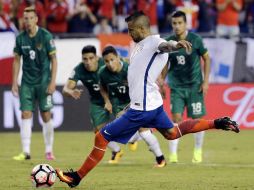 El penalti de Arturo Vidal en el décimo minuto de prolongación dejó a su rival prácticamente desahuciado. AP / E. Amendola