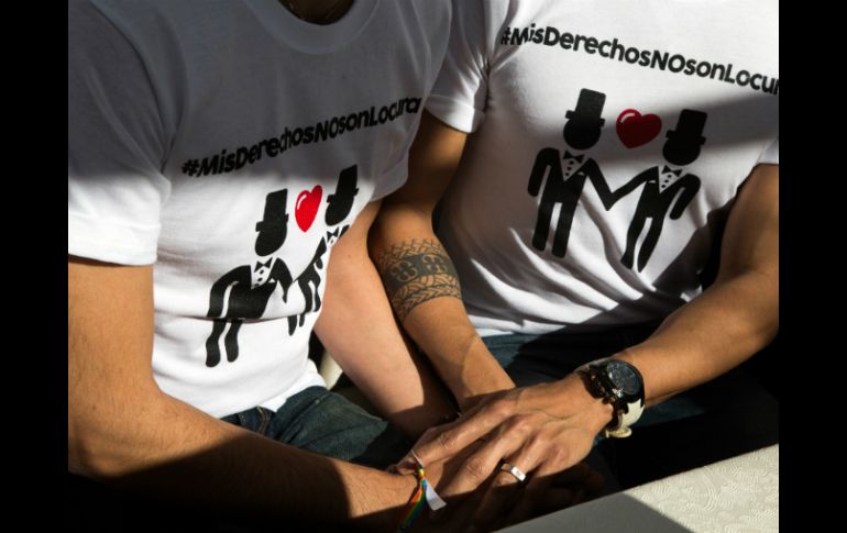 ¿Quién malaconsejó a Peña Nieto?, cuestiona la Arquidiócesis de México en relación al matrimonio homosexual. AP / ARCHIVO