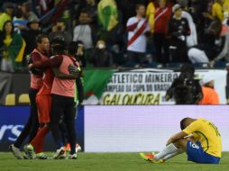 ''Vestir esa camisa es un orgullo y ustedes lo hacen con amor'', afirma Neymar en su mensaje a los jugadores. AFP / T. Clary