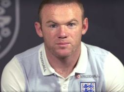 ''Me gustaría pedir a los aficionados que, si no tienen entrada, por favor no viajen'', dice el capitán del equipo, Wayne Rooney. FACEBOOK / England Football Team