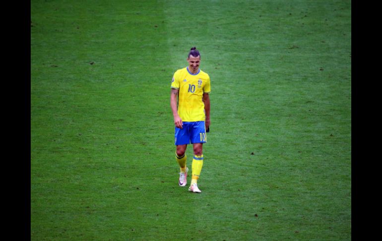 La figura de la Selección sueca, Zlatan Ibrahimovic pasa desapercibida durante el encuentro. EFE / S. Suki