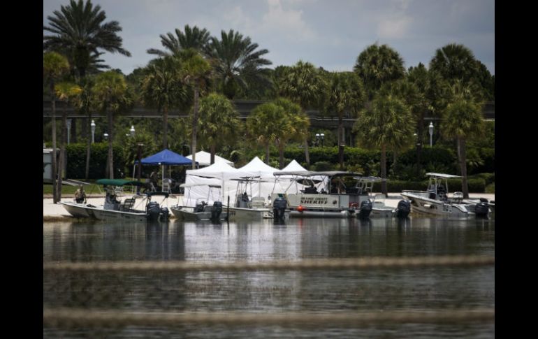 Por el hecho, se revisaron la red de canales, estanques y lagos artificiales en el resort. EFE / J. Taggart