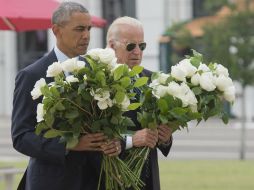 Obama y el vicepresidente Joe Biden se reunieron con familiares de las víctimas mortales del tiroteo. AFP / S. Loeb