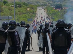 Este domingo se registró un enfrentamiento entre profesoeres y policías fedrales en Nochixtlán, Oaxaca. SUN / E. Hernández