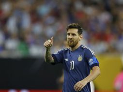 Con 28 años de edad, Messi firma su quinto gol de tiro libre con Argentina y su quinto en lo que va de esta Copa América. EFE / A. M. Sprecher