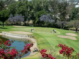 Entre los premios que se otorgarán a los ganadores están un carro de golf y una bolsa de 100 centenarios. EL INFORMADOR / ARCHIVO