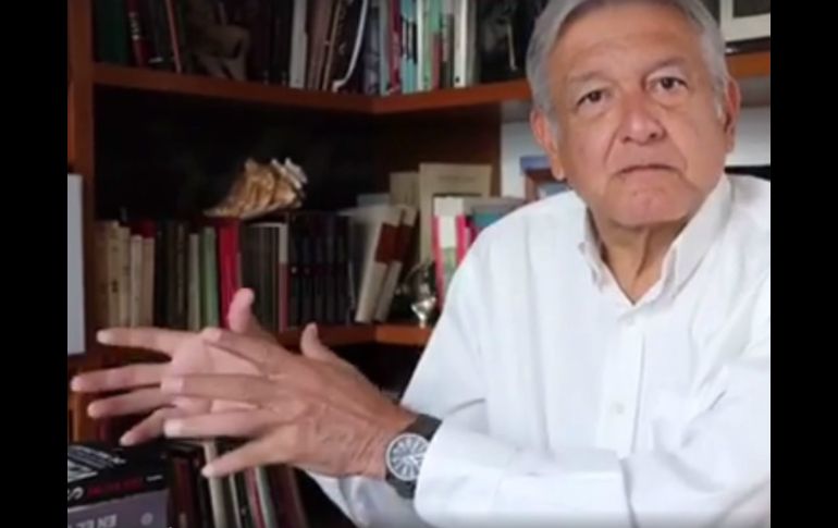 El líder de Morena señala que que el Presidente Enrique Peña Nieto no actúa. FACEBOOK / Andres Manuel Lopez Obrador