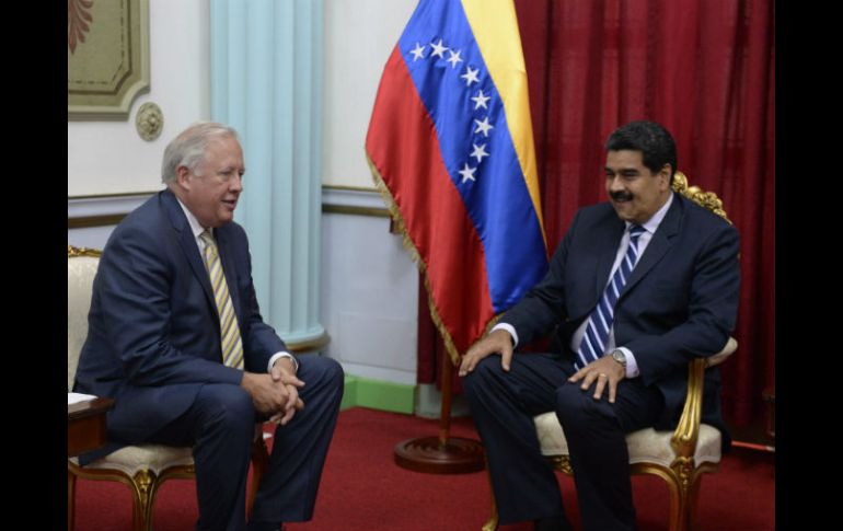 Maduro adelantó el martes que esperaba reunirse con Shannon para hablar sobre las relaciones bilaterales. AFP / F. Parra