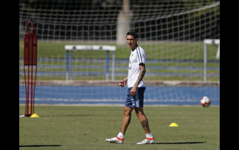 Di María no terminó el entrenamiento de hoy, a pesar de que sus estudios médicos 'demostraron una adecuada evolución' de su lesión. EFE / A.M. Sprecher