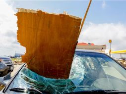 Los tornados ocasionaron distintos daños a la zona norte del centro de Estados Unidos. AP / T. Crawford