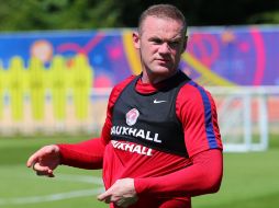 Wayne Rooney está en condiciones de regresar a la titularidad con los ingleses. EFE / S.Suki