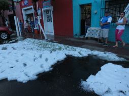 A los habitantes de Analco los sorprendió el granizo que cayó este jueves. EL INFORMADOR / F. Atilano