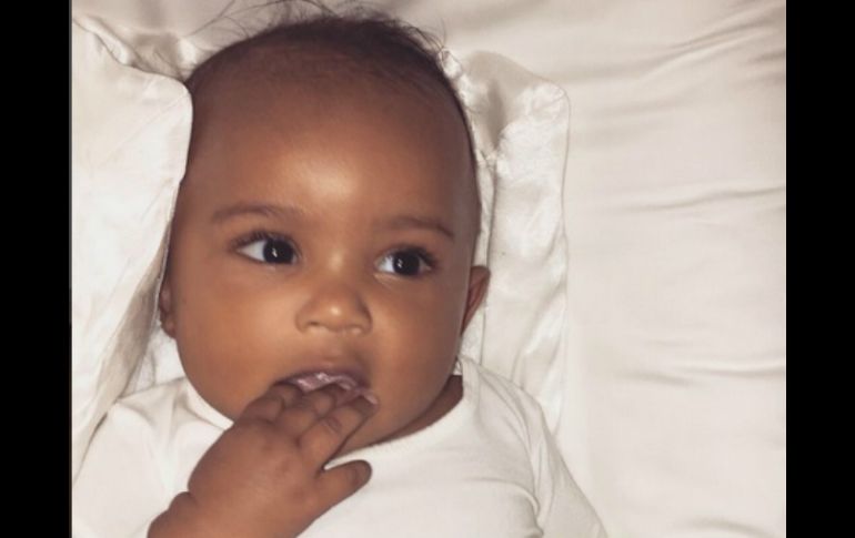 Saint West le arranca a más de uno un suspiro de ternura. INSTAGRAM / kimkardashian